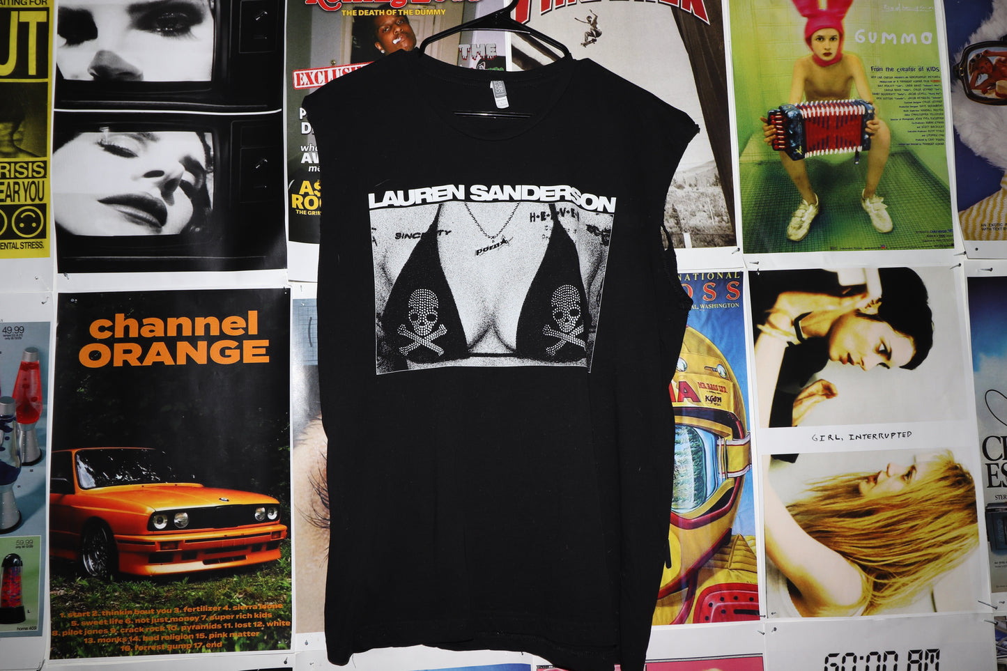 *MY BOOBS ON A SHIRT MUSCLE TEE (L)